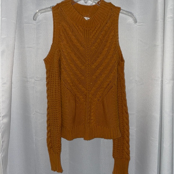 Yellow/orange cold shoulder sweater - Picture 1 of 2